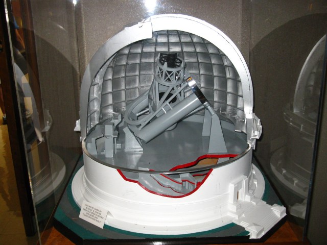 Model of Hale Telescope  Credit: M Wright