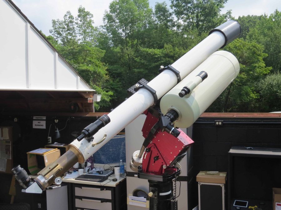 Takahashi Mewlon 250 telescope co-mounted with the Hastings refractor on the Paramount-ME at Washington Crossing Observatory